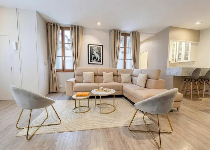 Couette-café Imperiale Near Pantheon 4*